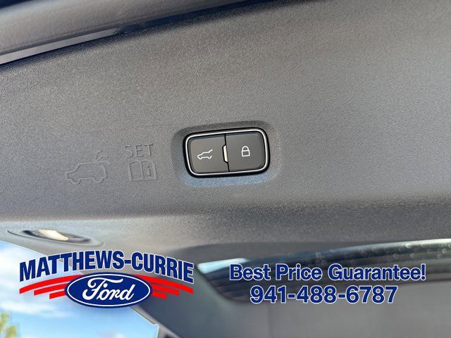 New 2027 Ford Expedition Platinum RWD image 15