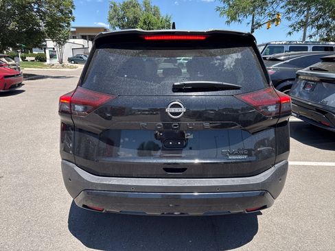 Certified 2023 Nissan Rogue SV w/ SV Premium B Package AWD/4WD image 4