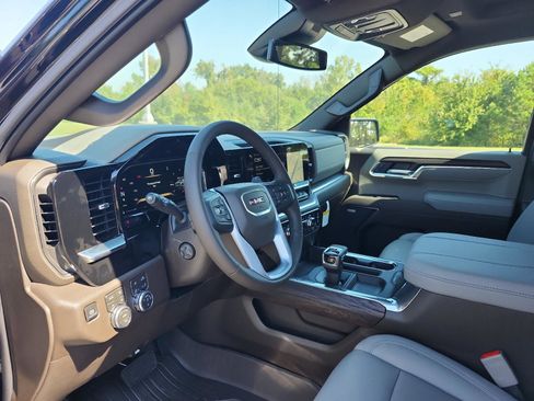 New 2026 GMC Sierra 1500 SLT w/ SLT Premium Package image 12