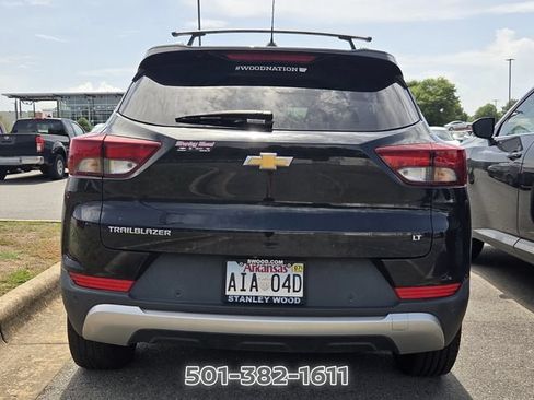 Used 2022 Chevrolet TrailBlazer LT w/ Convenience Package FWD image 3