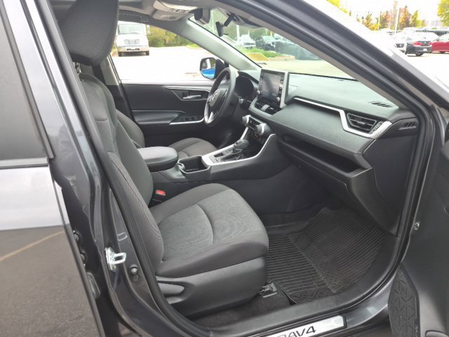 Used 2022 Toyota RAV4 XLE w/ Convenience Package AWD/4WD image 12