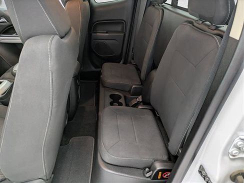 Used 2018 Chevrolet Colorado LT w/ LT Convenience Package image 16