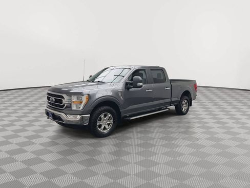 Certified 2022 Ford F150 XLT w/ XTR Package AWD/4WD image 33