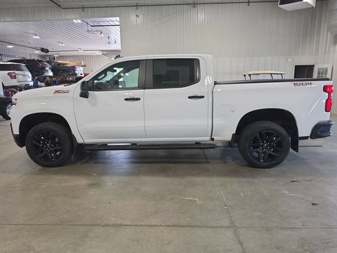 Used 2021 Chevrolet Silverado 1500 LT Trail Boss w/ Bed Protection Package AWD/4WD image 5