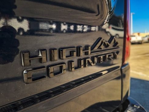 Used 2023 Chevrolet Silverado 1500 High Country w/ High Country Premium Package image 12