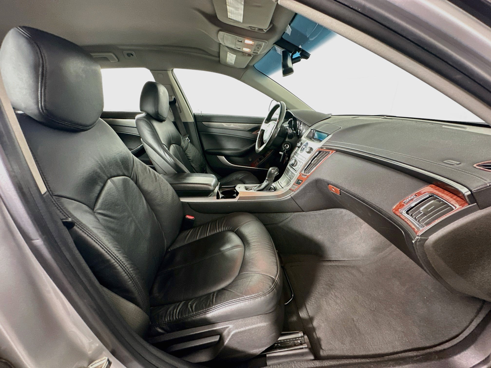 Used 2010 Cadillac CTS Wagon RWD image 28