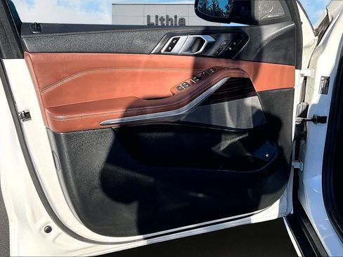 Used 2021 BMW X5 xDrive45e w/ Executive Package image 28