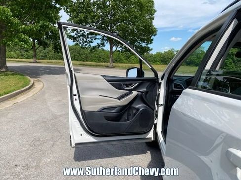 Used 2023 Subaru Forester Premium AWD/4WD image 12