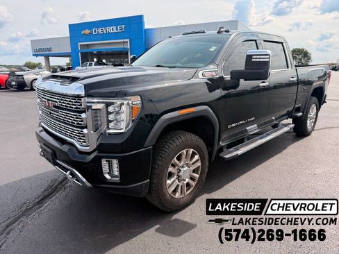 Used 2023 GMC Sierra 2500 Denali AWD/4WD image 1