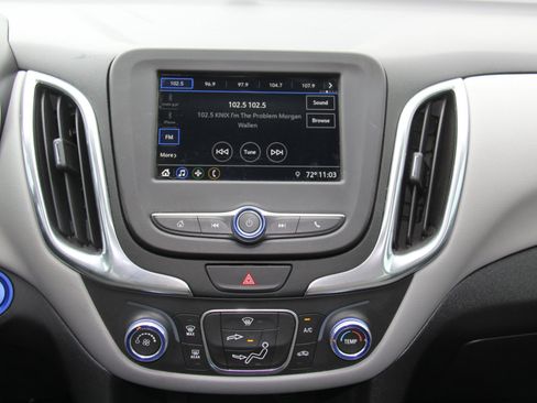 Used 2019 Chevrolet Equinox LS image 15