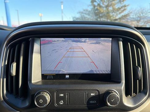 Used 2021 Chevrolet Colorado Z71 w/ Safety Package image 21