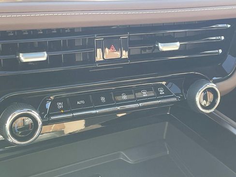 New 2026 Chevrolet Tahoe High Country w/ Sun And Tow Package image 25