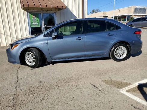 Used 2020 Toyota Corolla LE image 5