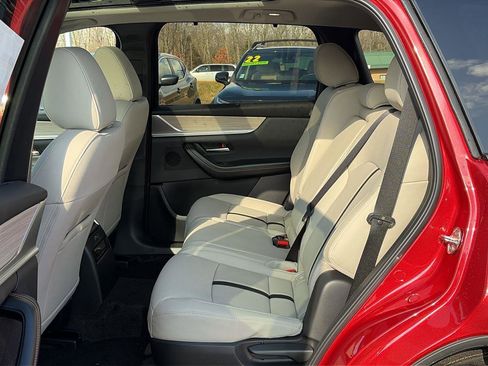 New 2025 MAZDA CX-70 Plug-In Hybrid w/ Premium Pkg image 26