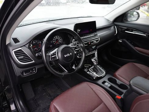Used 2022 Kia Seltos SX AWD/4WD image 25