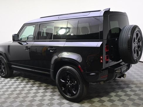 Used 2022 Land Rover Defender 110 X-Dynamic SE AWD/4WD image 3
