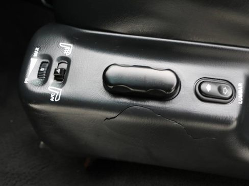 Used 2002 Lincoln Blackwood RWD image 86