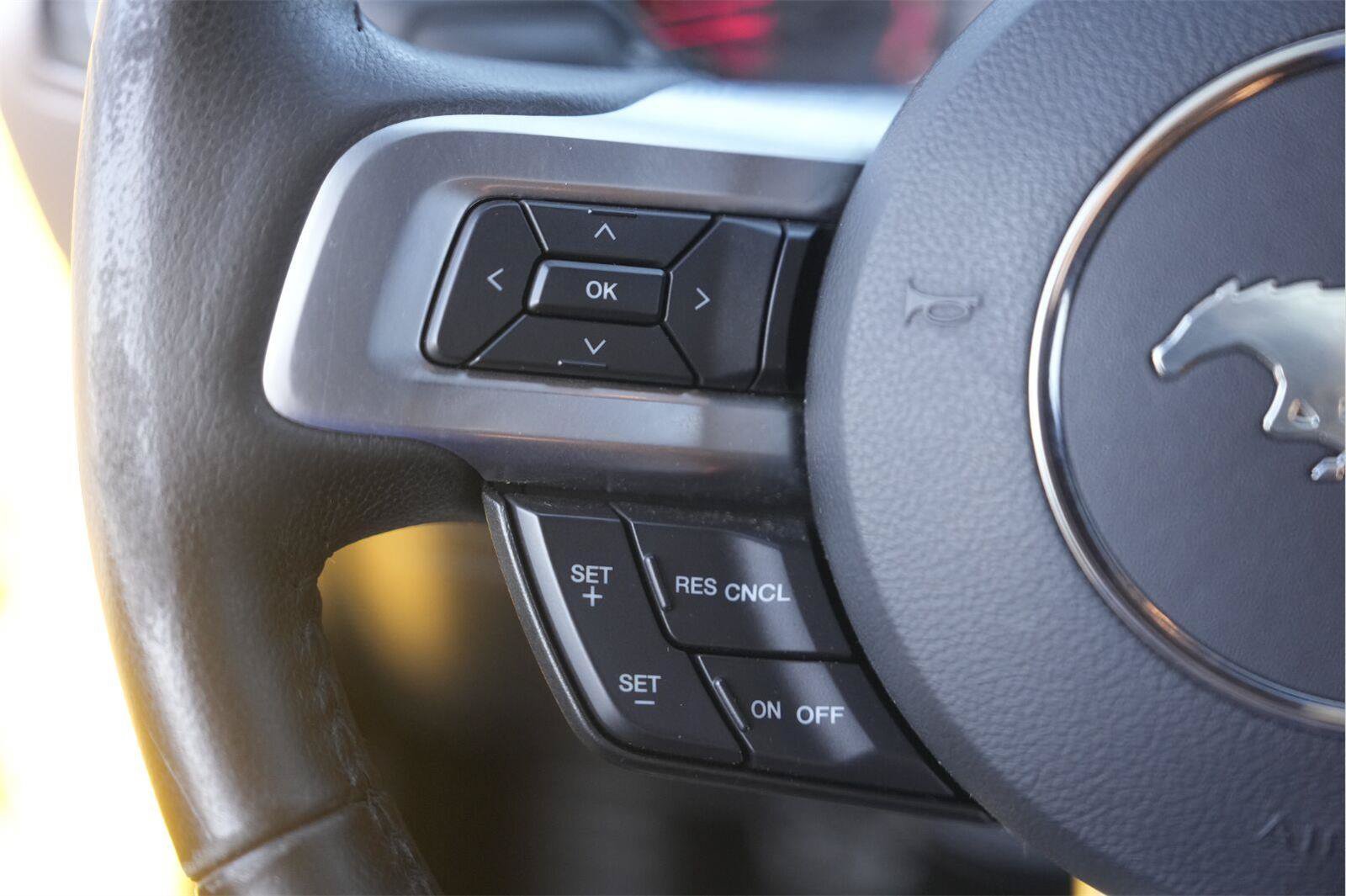 Used 2016 Ford Mustang GT RWD image 18