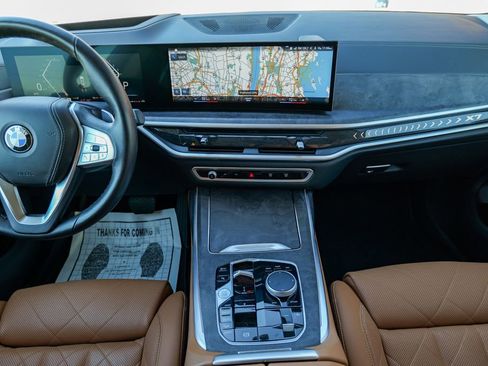 Used 2023 BMW X7 xDrive40i w/ Premium Package image 47