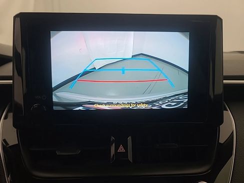 Used 2025 Toyota Corolla LE FWD image 33