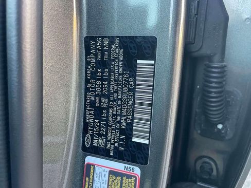 Used 2024 Hyundai Elantra SEL image 19