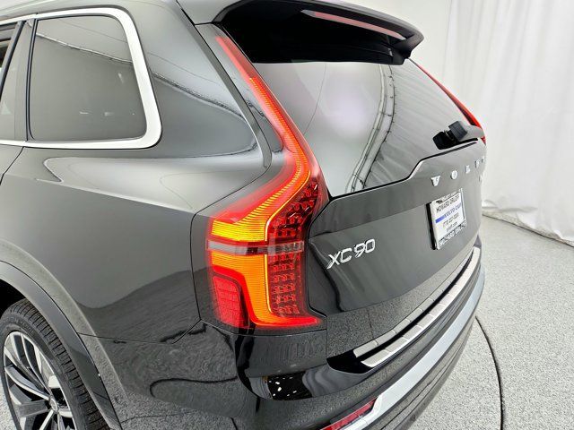 New 2026 Volvo XC90 B6 Plus w/ Protection Package Premier AWD/4WD image 32