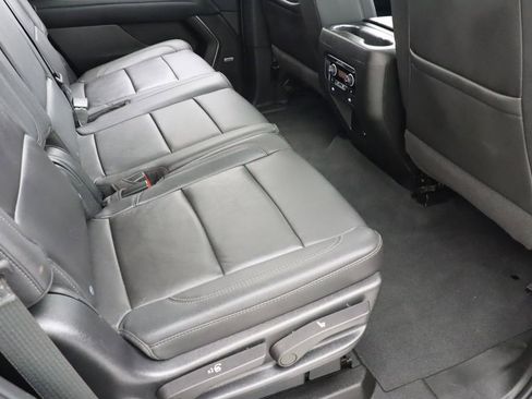 Used 2022 Chevrolet Tahoe LT w/ LT Signature Package RWD image 36