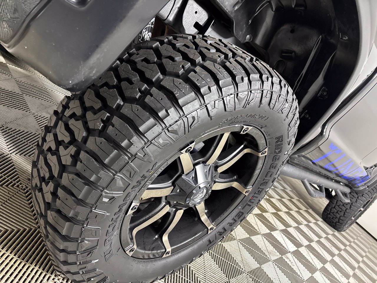 Used 2018 Toyota Tundra Limited AWD/4WD image 30
