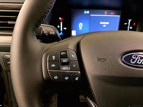 Used 2025 Ford Maverick Lariat w/ Black Appearance Package image 17