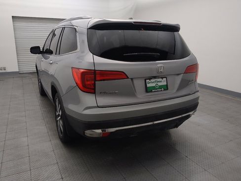 Used 2018 Honda Pilot Elite image 6