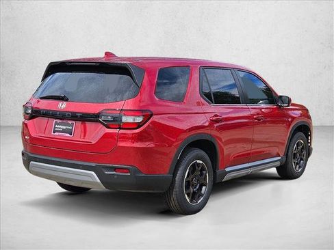 Used 2025 Honda Pilot EX-L image 5