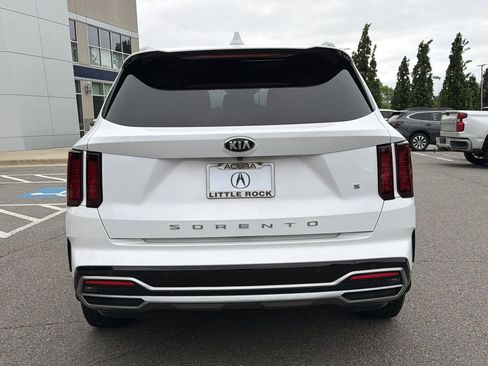 Used 2021 Kia Sorento S FWD image 4