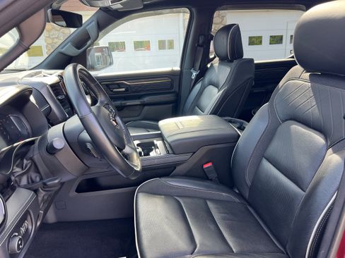 Used 2025 RAM 1500 Limited AWD/4WD image 12