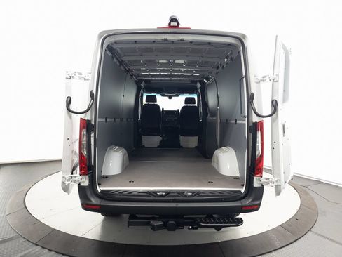 Used 2026 Mercedes-Benz Sprinter 2500 image 22