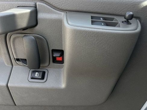 Used 2024 Chevrolet Express 2500 w/ Driver Convenience Package image 20