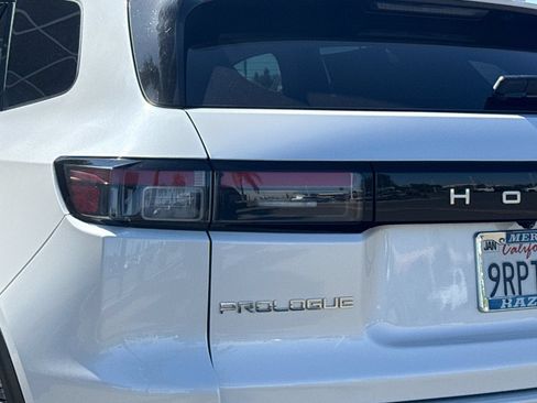Used 2024 Honda Prologue EX image 14