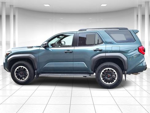 Used 2025 Toyota 4Runner TRD Off-Road Premium image 6