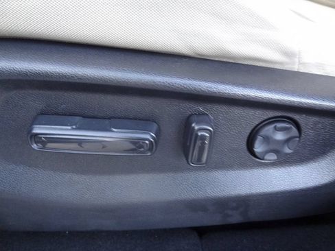Used 2017 Honda CR-V EX image 7