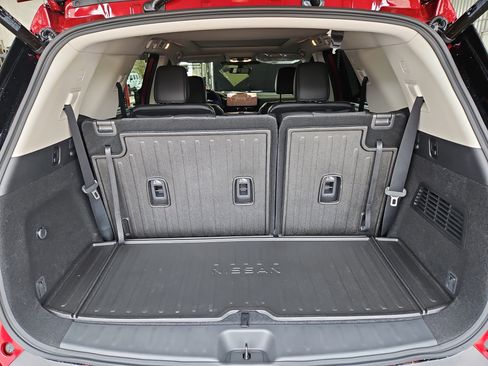New 2026 Nissan Pathfinder Platinum AWD/4WD image 14
