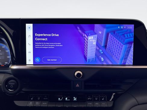 Used 2025 Toyota Crown XLE image 15