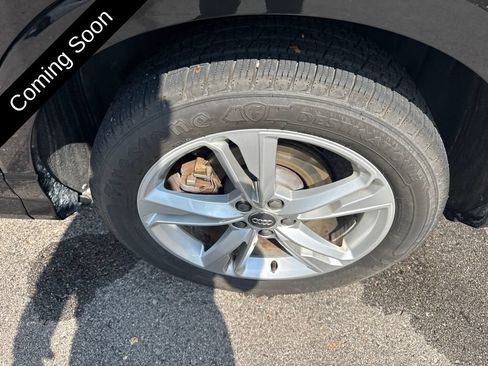 Used 2020 Audi Q3 2.0T Premium w/ Convenience Package AWD/4WD image 30