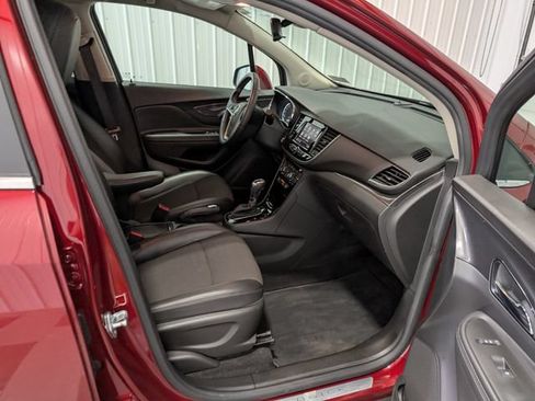 Used 2021 Buick Encore Preferred w/ Safety Package AWD/4WD image 26