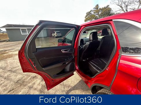 Used 2024 Ford Edge Titanium image 16