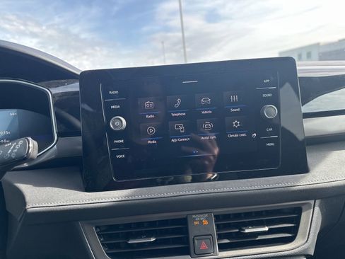 New 2026 Volkswagen Taos SE AWD/4WD image 51