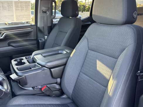 Used 2022 Chevrolet Silverado 1500 LT Trail Boss image 15