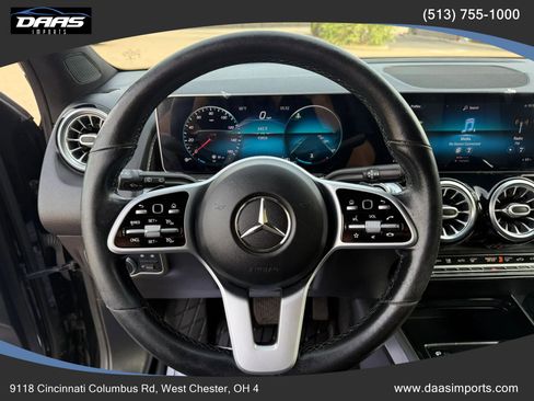 Used 2021 Mercedes-Benz GLB 250 4MATIC w/ Premium Package image 38