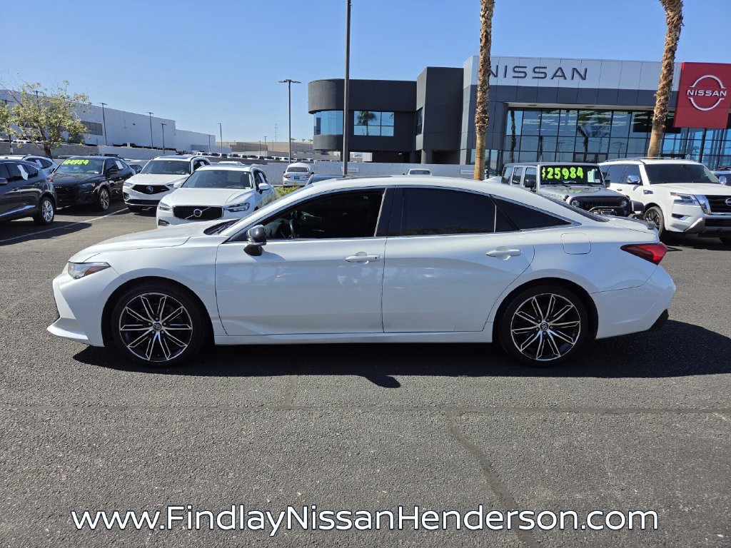 Used 2019 Toyota Avalon Touring w/ Advanced Safety Package FWD image 3
