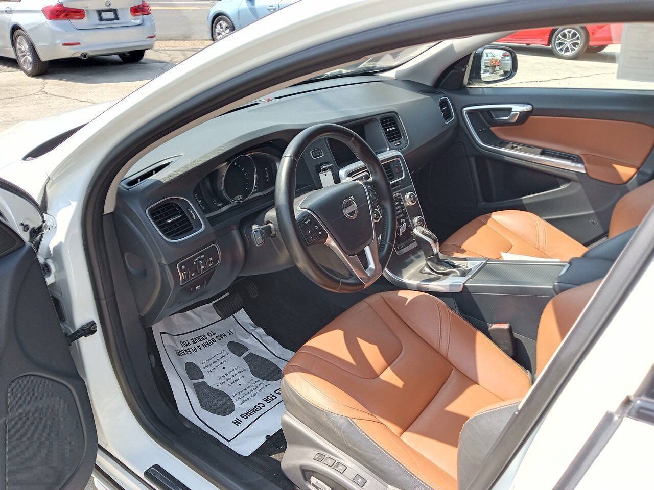 Used 2015 Volvo V60 T5 Cross Country w/ Protection Package AWD/4WD image 6