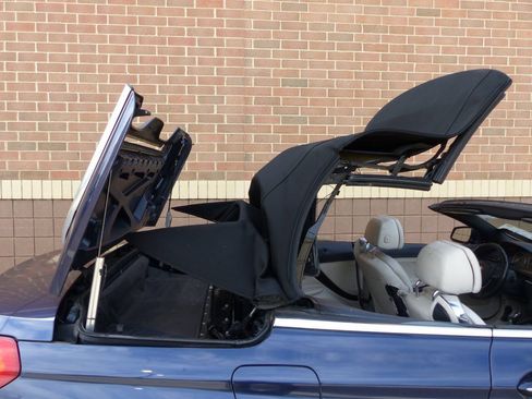 Used 2012 BMW 650i Convertible RWD image 39
