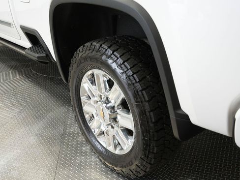 Certified 2024 Chevrolet Silverado 3500 High Country w/ High Country Premium Package AWD/4WD image 38